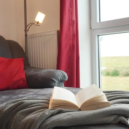 Penthouse De Stoeoer * 도룸 노이펠트