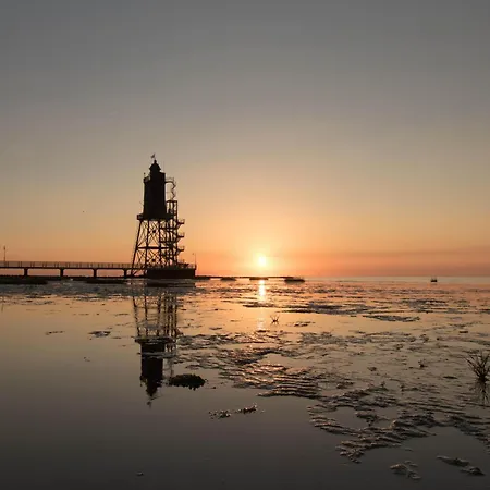 Penthouse De Stoeoer 아파트 도룸 노이펠트