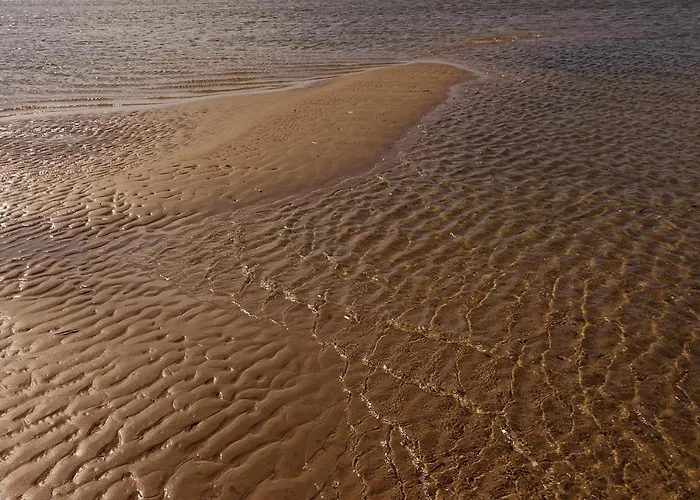 Penthouse De Stoeoer شقة *