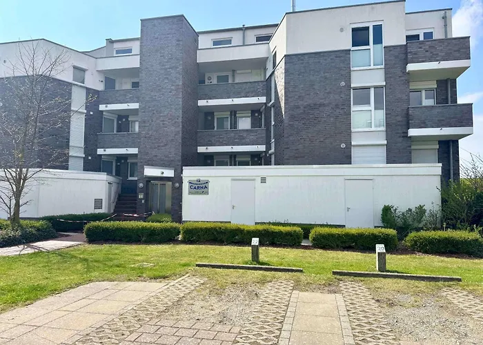 Penthouse De Stoeoer شقة